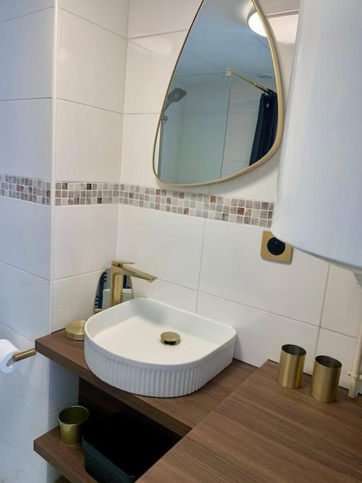 "Le Doux Mer" - Studio Royan Hyper Centre - Classe 3 Etoiles - 2 Pers - 150M Plage Екстериор снимка